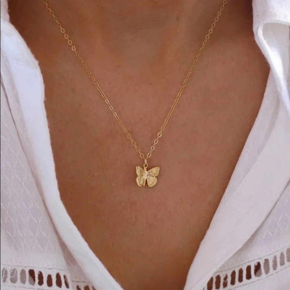 Delicate Butterfly Necklace , danity Buttery Necklace jewlery,